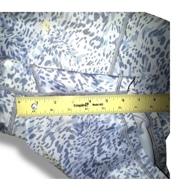 ATHLETA Elation 7” Printed Biker Short Liquid Petals‎ Periwinkle Purple - 2X - Picture 10 of 12